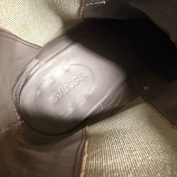 Vince Vero Cuoio Hallie Grey Tan Suede Ankle Chelsea Chunky Heel Boots - Picture 9 of 10